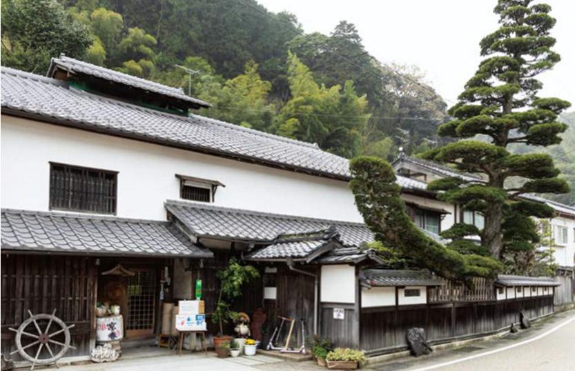 向井酒造傳統建築外觀
