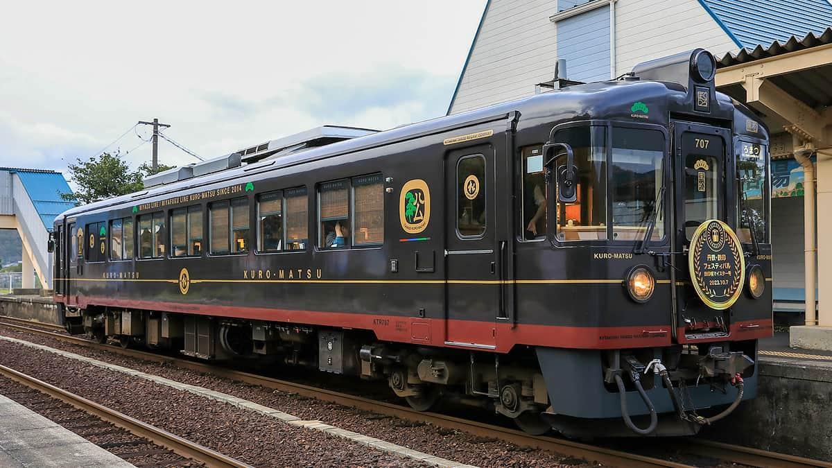 丹後鐵道黑松號列車車廂外觀